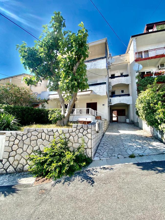 Modern Couples Coastal Getaway Mm Apartment Crikvenica Exterior photo